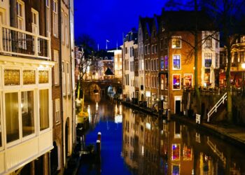 Zomertip: 6x de leukste wijnbar van Utrecht